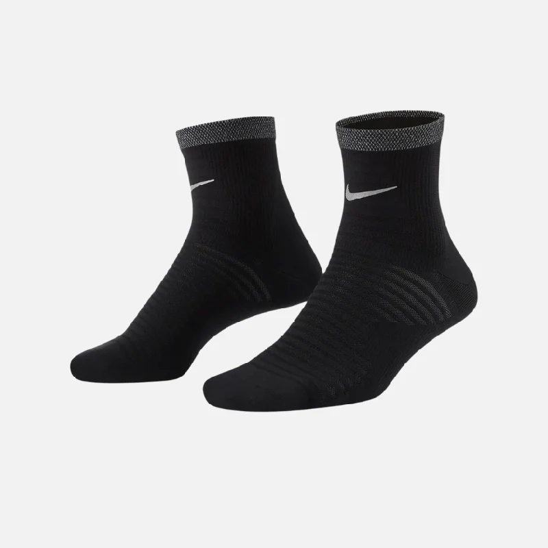 Bicycle riding goggles with adjustable lenses-Nike Spark Lightweight Running Ankle Socks - Black/Reflect Silver