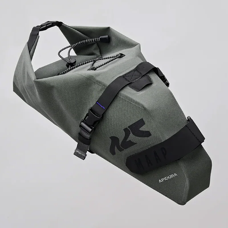 Cycling gloves for adjustable biking-Borsello sottosella MAAP x Apidura - Verde