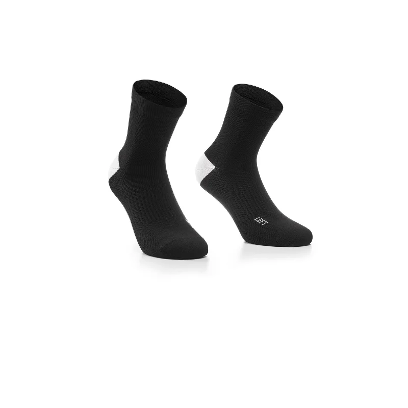 Bicycle riding shoes with adjustable lining-Assos Essence Socks Low 2-Pack